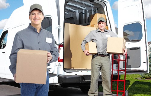 Keyboard navigation and clear structure for accessible local moving services