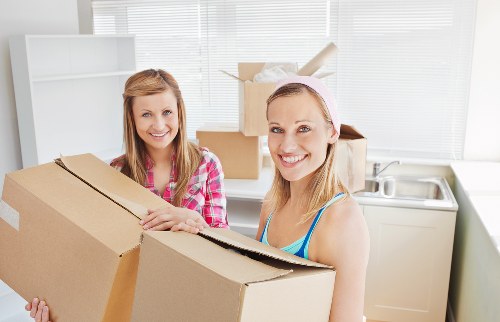 Professional man and van service for narrow streets and flat moves